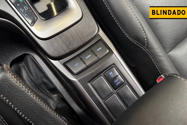 TOYOTA HILUX SW4 2.8 D-4D TURBO DIESEL SRX PLATINUM 7L 4X4 AUTOMÁTICO 2024/2024